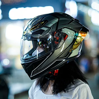 Абсолютно нов оригинален полнолицевый мотоциклет шлем за мъже, състезателен мотоциклет шлем